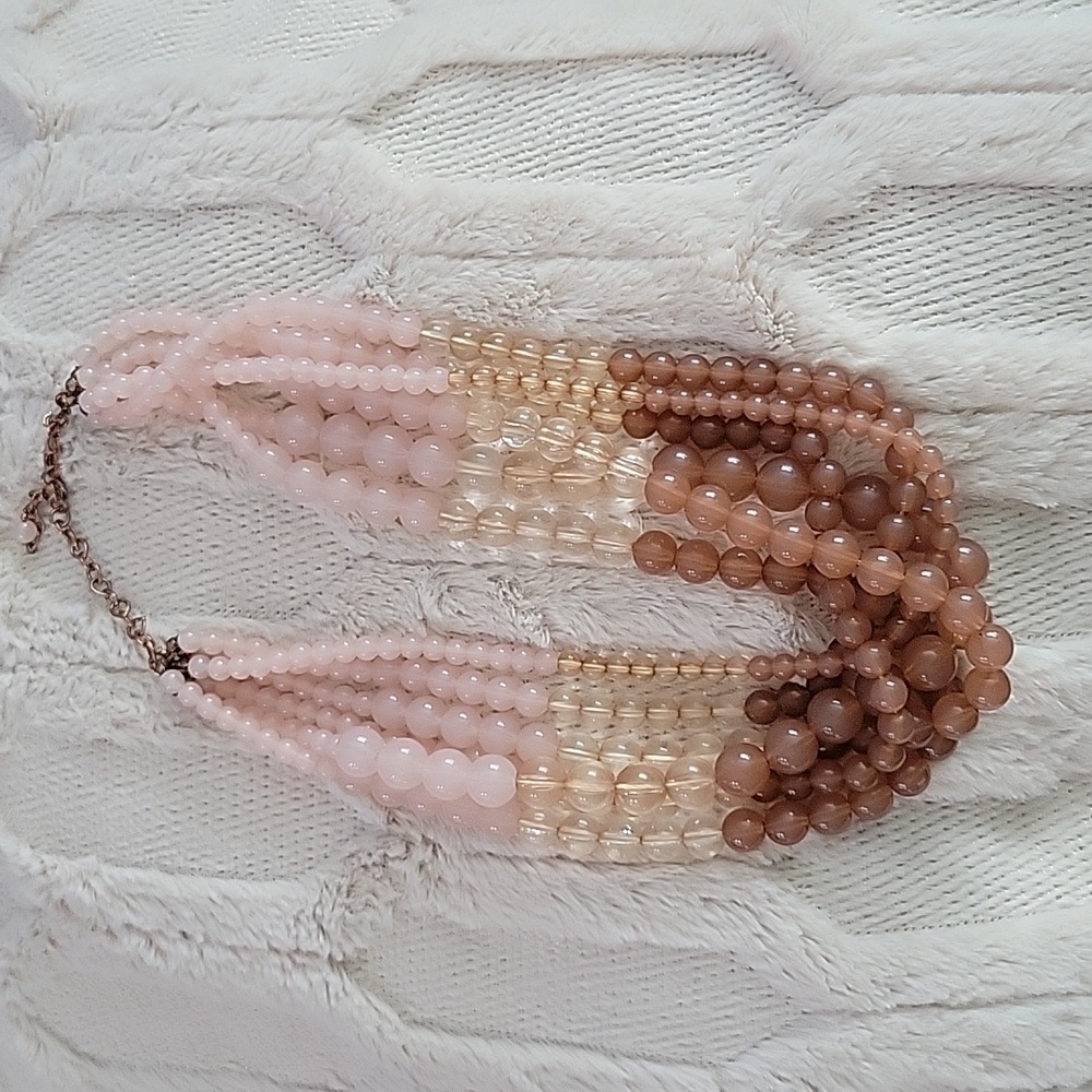 Premier Designs pink bead necklace